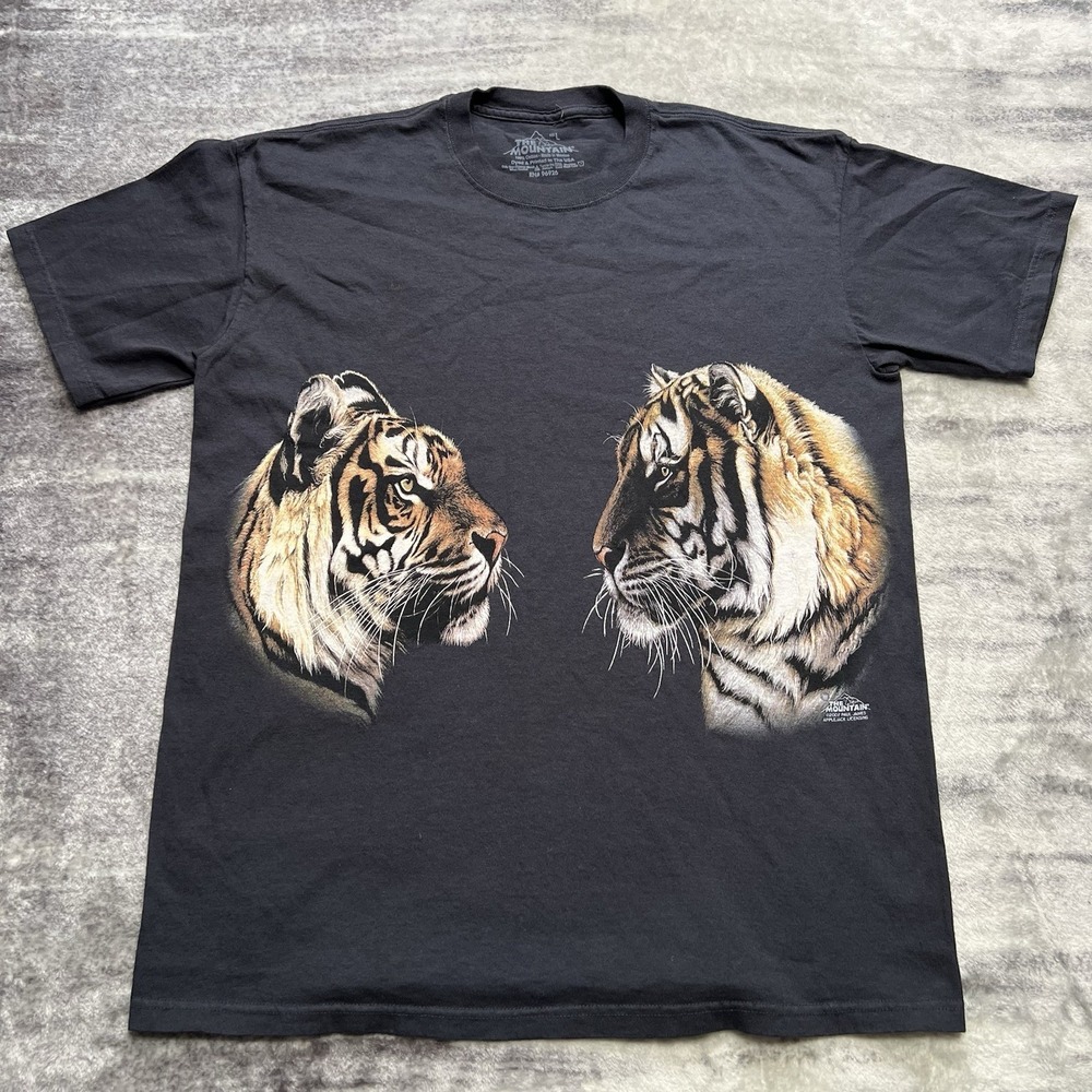 Vintage Y2K The Mountain Facing Tigers Print T-Shirt Adult‎ Size Large